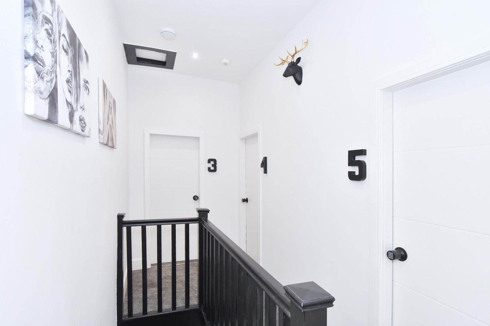 Townhouse @ Henry Street Crewe Hotel Buitenkant foto